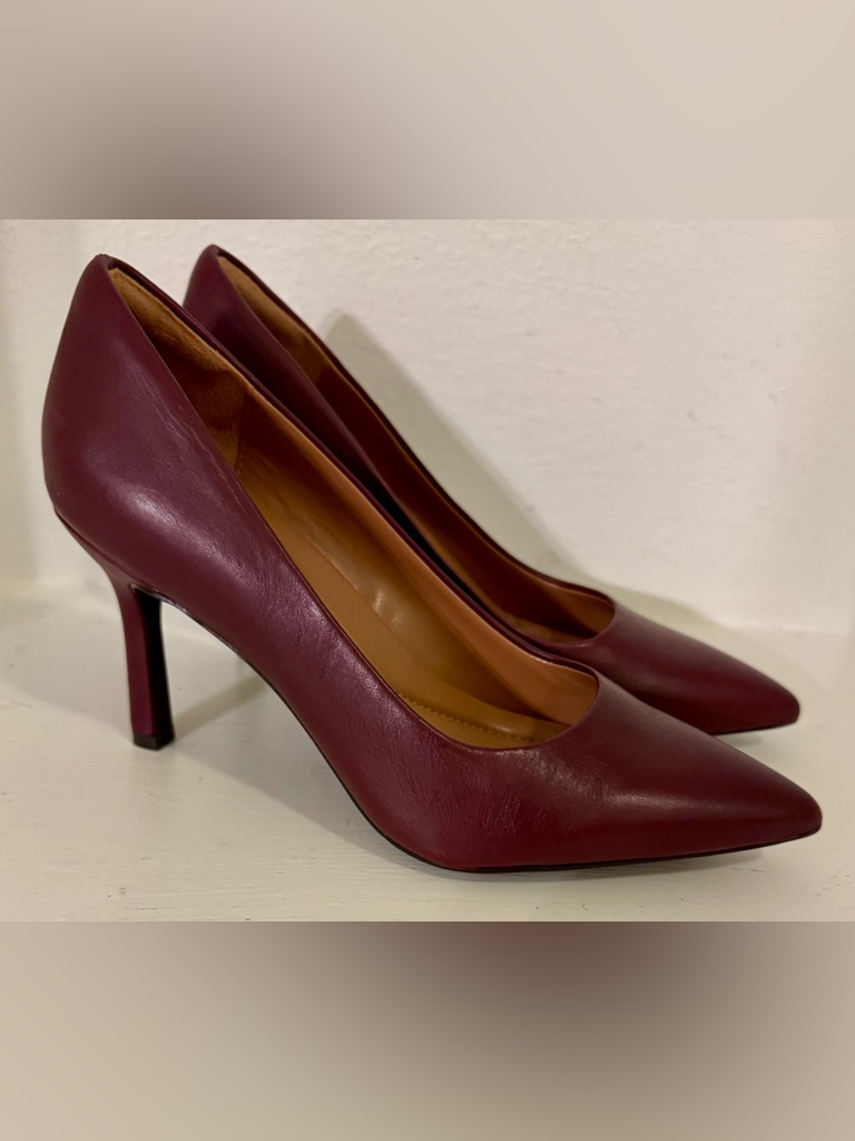 Women's Footwearan In-House Brand Of Nordstrom Department Store. Size 6m